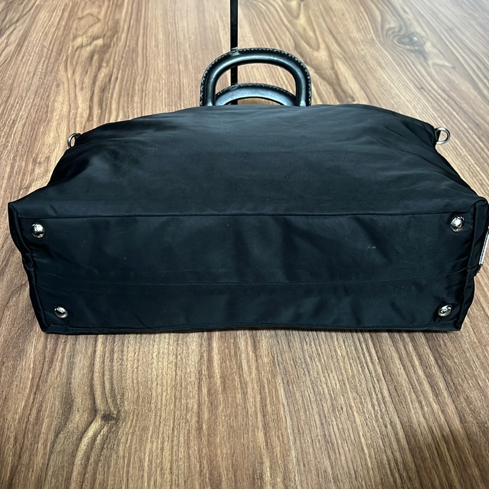A220 - ๐ฏ % authentic Prada tote bag - Picture 13 of 16